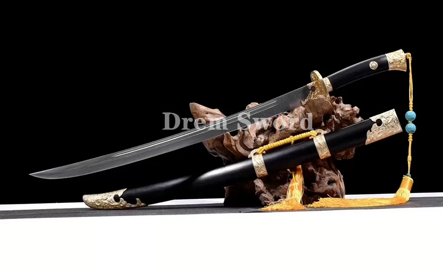 Folded steel Hand forged Chinese DAO 刀 sword Brass fittings sharp UNOKUBI ZUKURI blade.